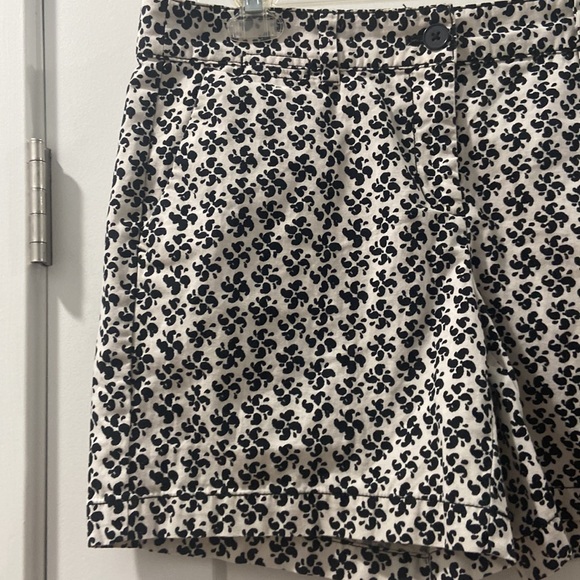 Cream and black women's shorts LOFT Ann Taylor size 6 original shorts EUC - Picture 14 of 16